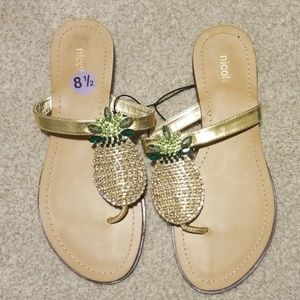 Nicole 8.5 rhinestone blingy pineapple sandals